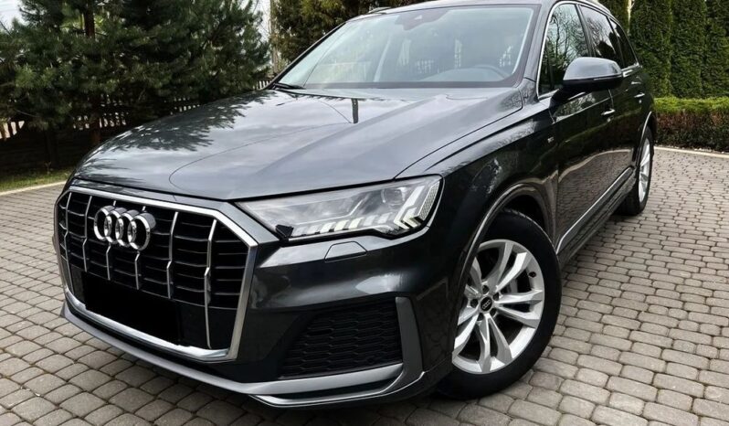 Audi Q7 full