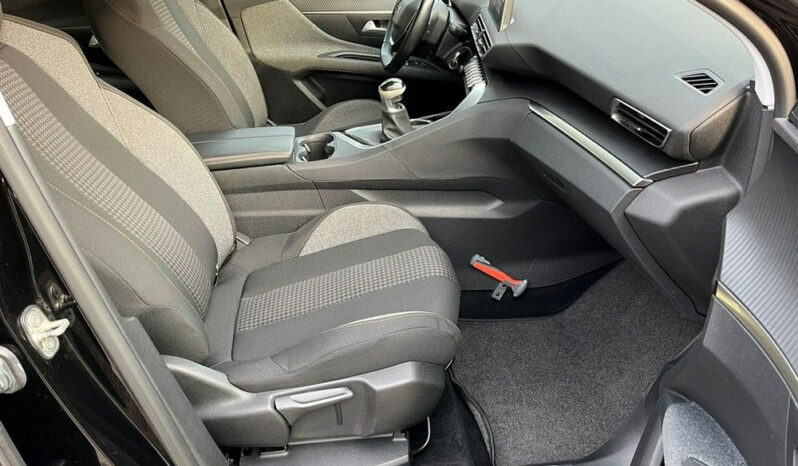 Peugeot 3008 1.5 HDI 130 KM 2019 full