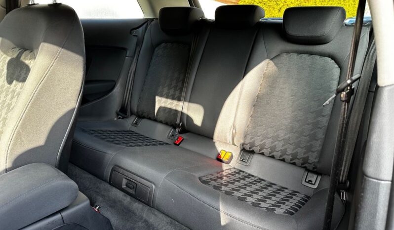 Audi A3 2.0 TDI clean diesel Attraction full
