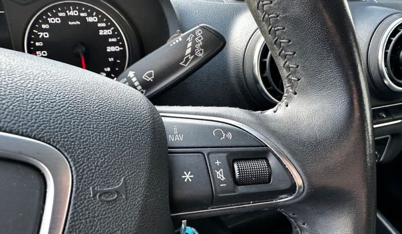 Audi A3 2.0 TDI clean diesel Attraction full