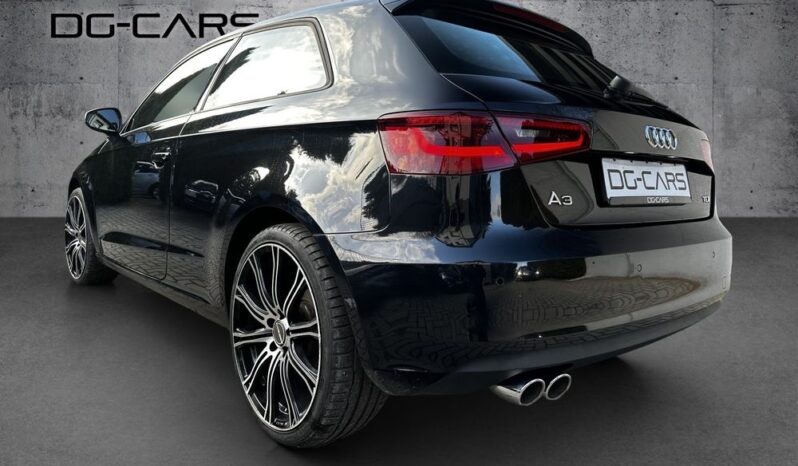 Audi A3 2.0 TDI clean diesel Attraction full