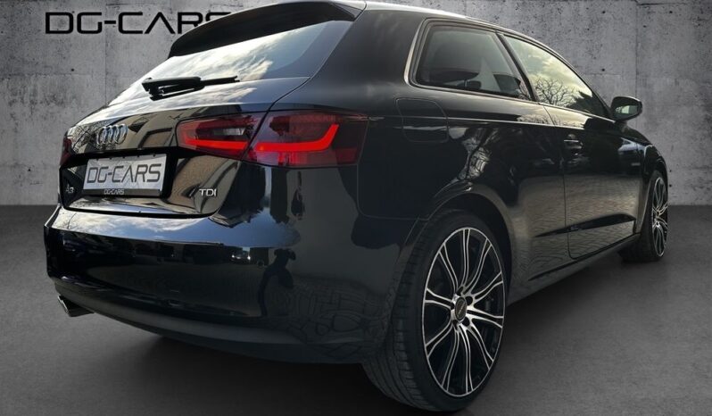Audi A3 2.0 TDI clean diesel Attraction full