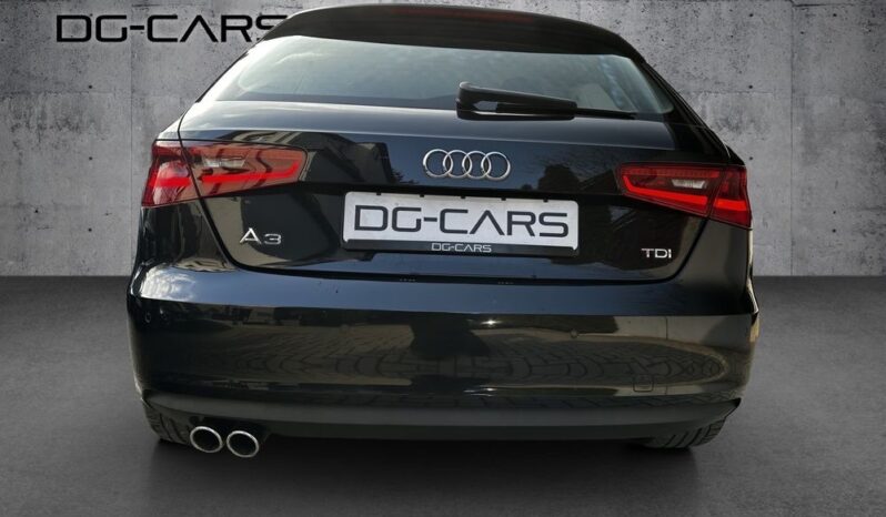 Audi A3 2.0 TDI clean diesel Attraction full