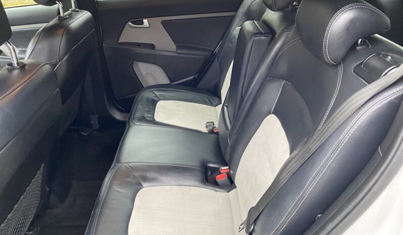 SUV KIA Sportage  2014 Diesel Manualna FWD (przód) Biały 5 5 Francja Perłowy full