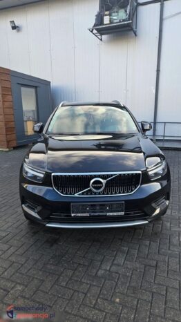 Volvo XC 40 D3 Momentum Pro full