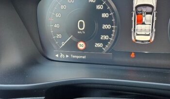Volvo XC 40 D3 Geartronic Momentum Pro full