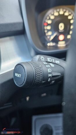Volvo XC 40 D3 Geartronic Momentum Pro full
