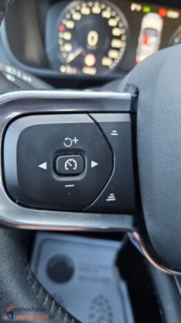 Volvo XC 40 D3 Geartronic Momentum Pro full