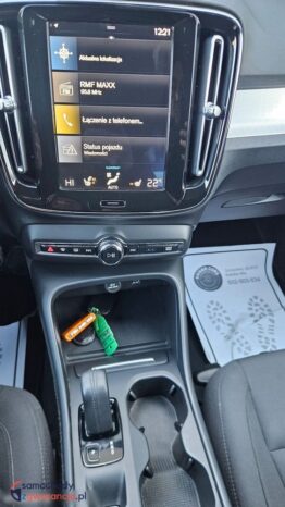 Volvo XC 40 D3 Geartronic Momentum Pro full