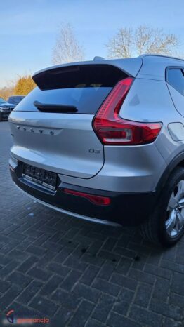 Volvo XC 40 D3 Geartronic Momentum Pro full