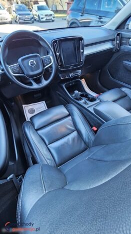 Volvo XC 40 D3 Geartronic Momentum Pro full