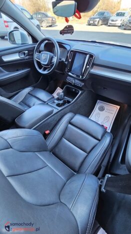 Volvo XC 40 D3 Geartronic Momentum Pro full