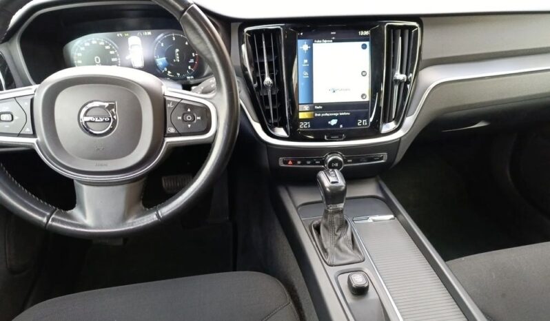 Volvo V60 D3 Momentum full