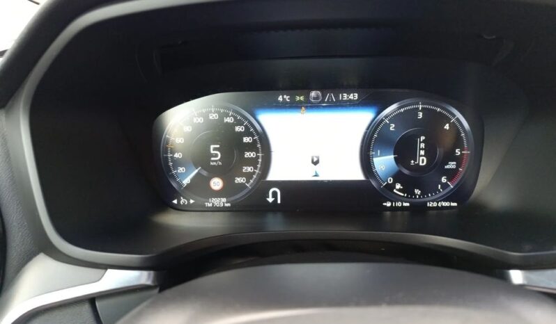 Volvo V60 D3 Momentum full