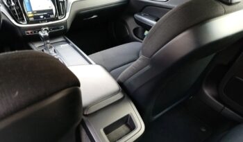 Volvo V60 D3 Momentum full