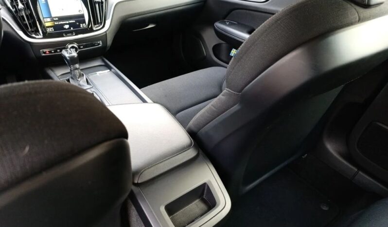 Volvo V60 D3 Momentum full