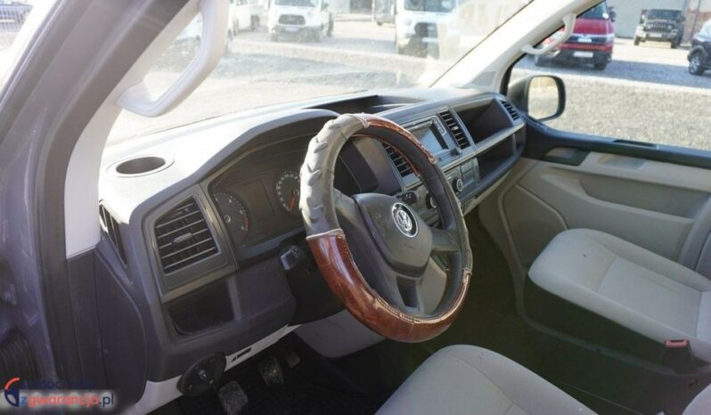 Volkswagen Transporter full