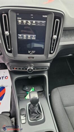 Volvo XC 40 D3 Momentum full
