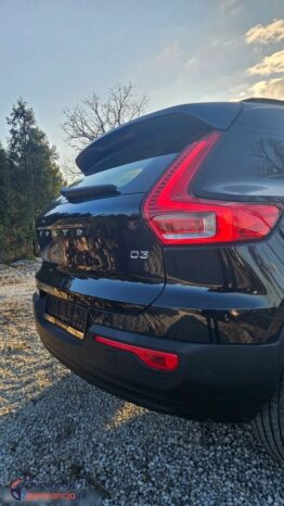 Volvo XC 40 D3 Momentum full