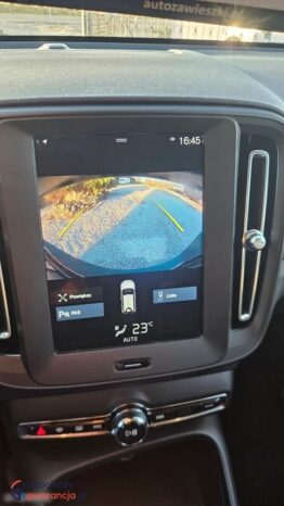 Volvo XC 40 D3 Momentum full