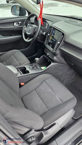 Volvo XC 40 D3 Momentum full