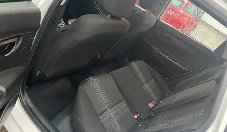 Hyundai i20 1.2 MPI full