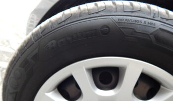 Kompakt HYUNDAI I30  2013 Benzyna Manualna FWD (przód) Szary 5 5 Niemcy Metalik full