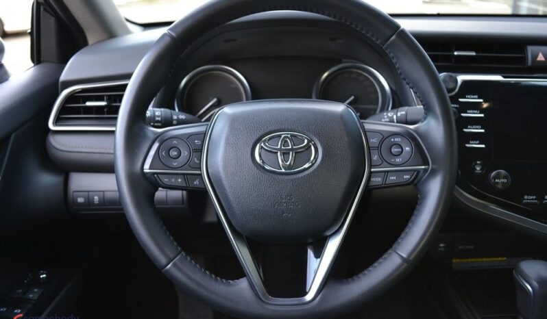 Toyota Camry 2.5 Hybrid Executive CVT full