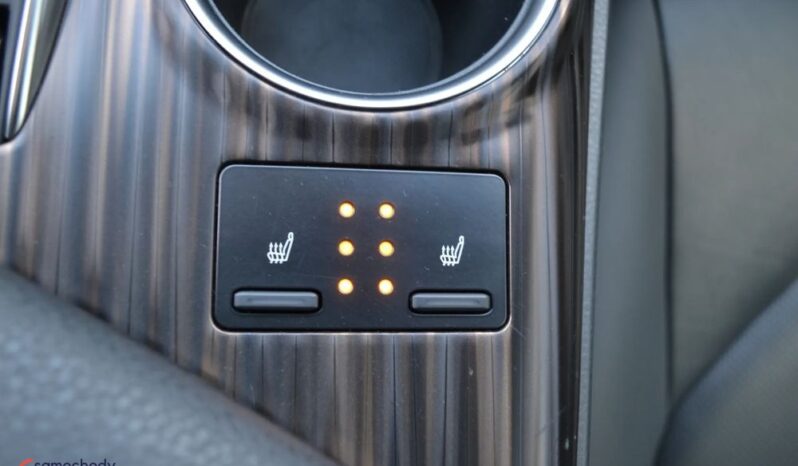 Toyota Camry 2.5 Hybrid Executive CVT full
