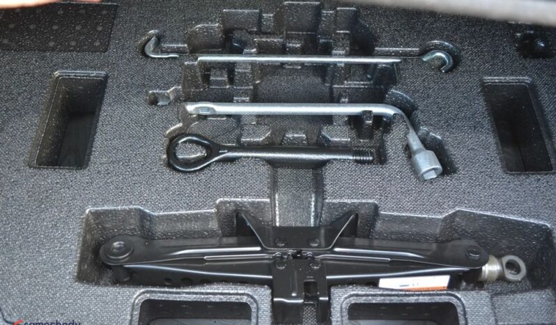 Toyota Camry 2.5 Hybrid Executive CVT full
