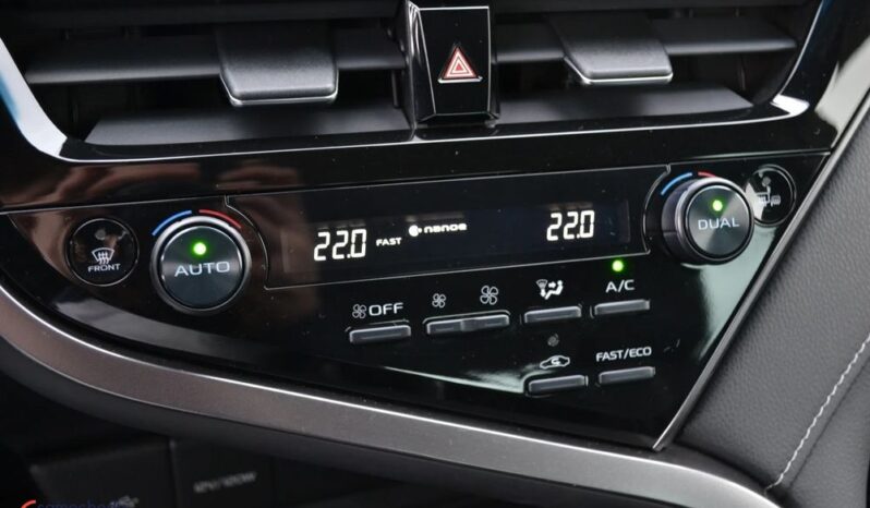 Toyota Camry 2.5 Hybrid Prestige CVT full