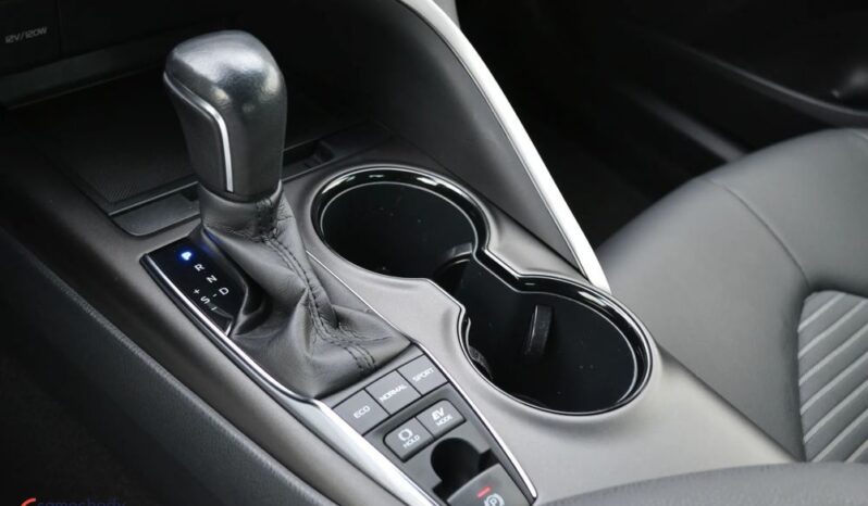 Toyota Camry 2.5 Hybrid Prestige CVT full