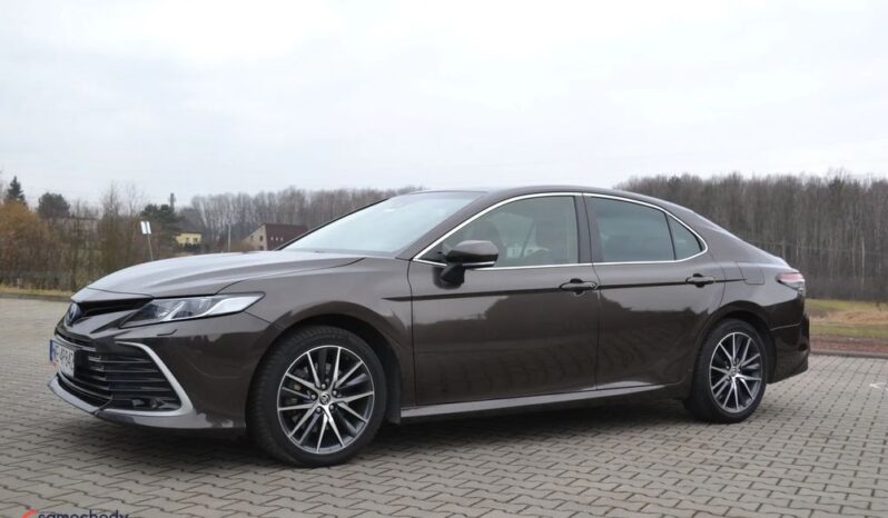 Toyota Camry 2.5 Hybrid Prestige CVT full