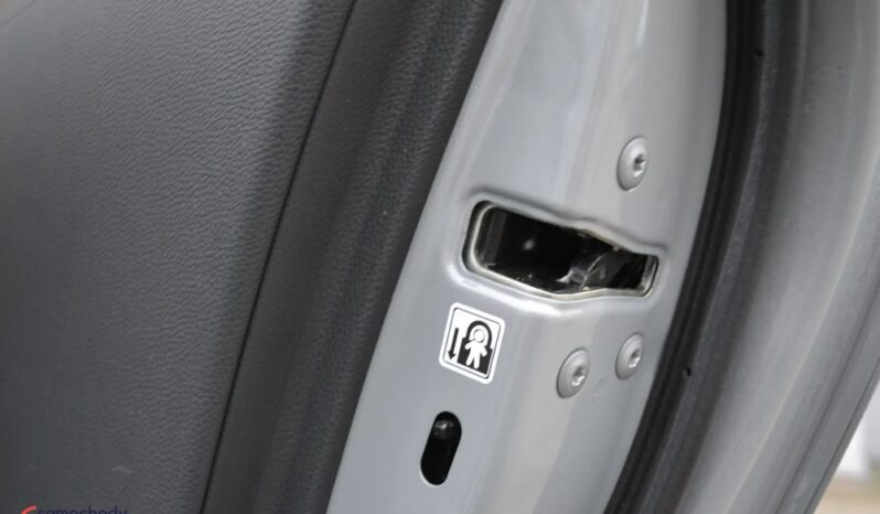 Toyota Corolla 1.8 Hybrid Comfort full