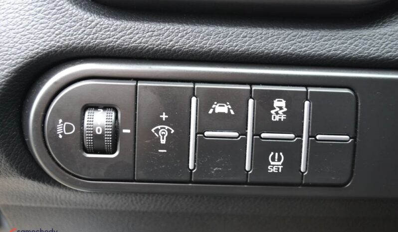 Kia Ceed 1.6 CRDi SCR M full