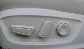 Toyota Camry 2.5 Hybrid Executive CVT full
