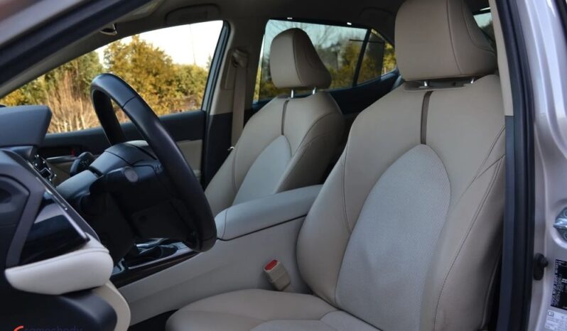 Toyota Camry 2.5 Hybrid Executive CVT full