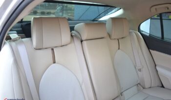 Toyota Camry 2.5 Hybrid Executive CVT full