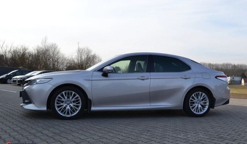 Toyota Camry 2.5 Hybrid Executive CVT full