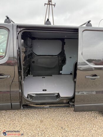 Nissan Nv300 full