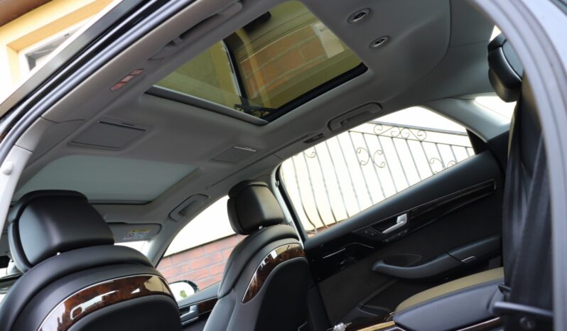 AUDI A8 3.0 V6 262KM full