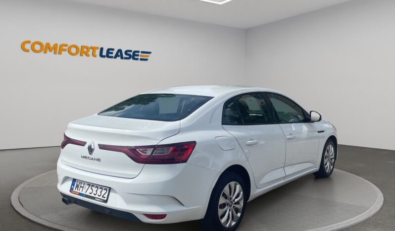 Sedan RENAULT Megane  2018 Benzyna Manualna FWD (przód) Biały 4 5 Polska Matowy full