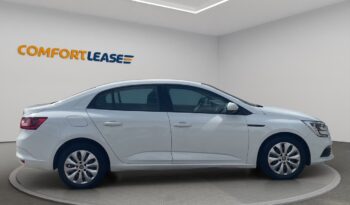 Sedan RENAULT Megane  2018 Benzyna Manualna FWD (przód) Biały 4 5 Polska Matowy full
