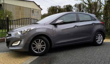 Kompakt HYUNDAI I30  2013 Benzyna Manualna FWD (przód) Szary 5 5 Niemcy Metalik full