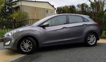 Kompakt HYUNDAI I30  2013 Benzyna Manualna FWD (przód) Szary 5 5 Niemcy Metalik full