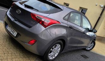 Kompakt HYUNDAI I30  2013 Benzyna Manualna FWD (przód) Szary 5 5 Niemcy Metalik full