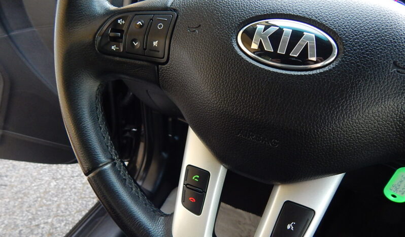 SUV KIA Sportage  2013 Benzyna Manualna FWD (przód) Czarny 5 5 Niemcy Metalik full
