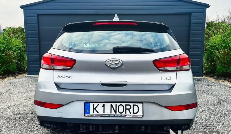 Hyundai i30 1.5 DPI Classic + full