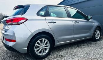 Hyundai i30 1.5 DPI Classic + full