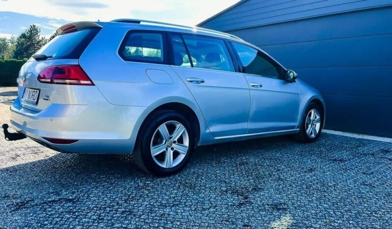Volkswagen Golf full